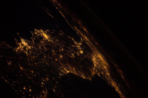 Ночь на планете из космоса обои (44 фото)