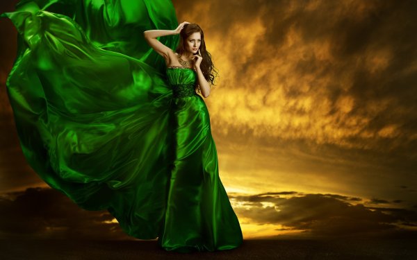 Девушка в зеленом платье фон (43 фото)